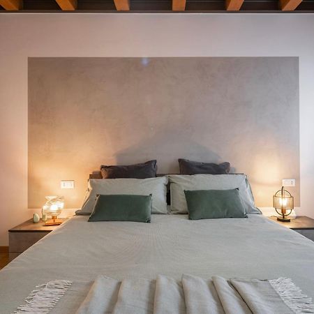 Venezia-Suite HemingwayA Pochi Passi Outlet 노벤타디피아베 외부 사진