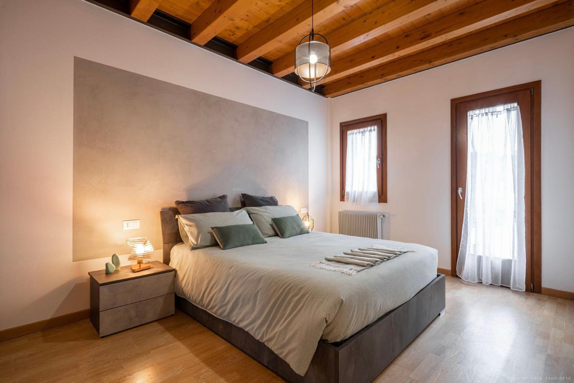Venezia-Suite HemingwayA Pochi Passi Outlet 노벤타디피아베 외부 사진
