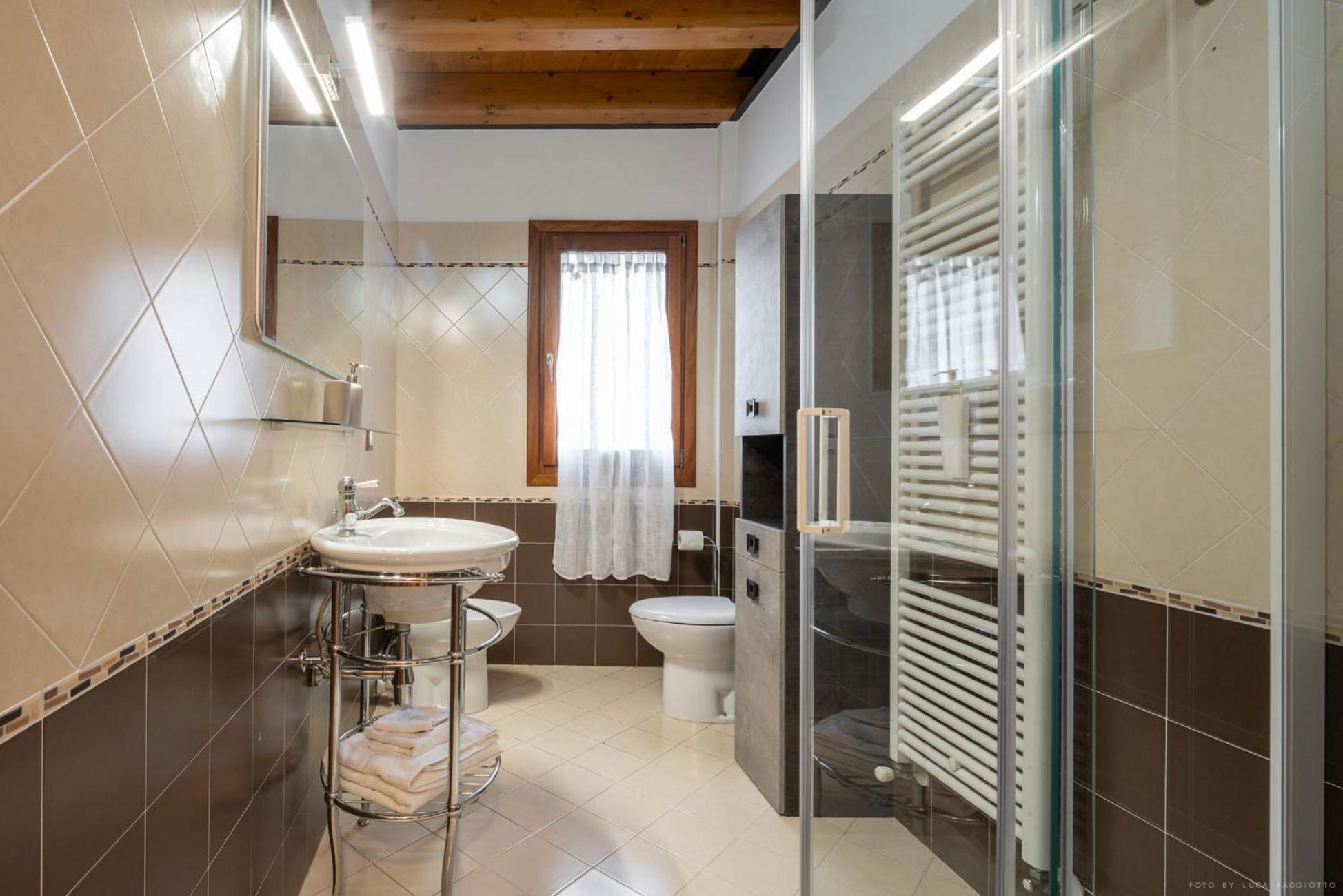 Venezia-Suite HemingwayA Pochi Passi Outlet 노벤타디피아베 외부 사진